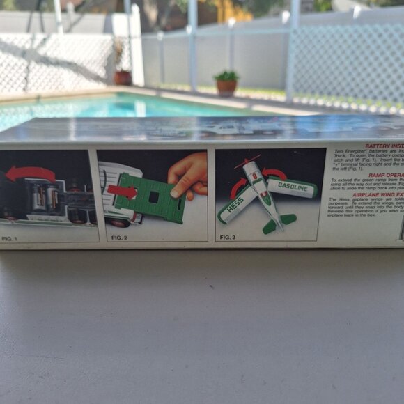 VINTAGE 2002 HESS TOY TRUCK AND AIRPLANE NIB - Picture 4 of 11